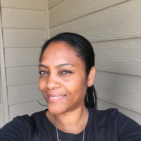 Meet your Posher, Tanetta - Picture 1 of 1